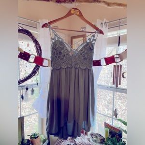 Zenana strappy blue top